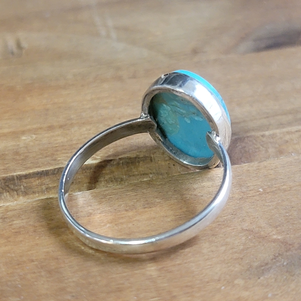 Native Turquoise Blue Oval Stone Ring - Picture 5 of 5